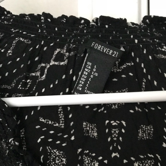 Flowy top - Picture 2 of 2